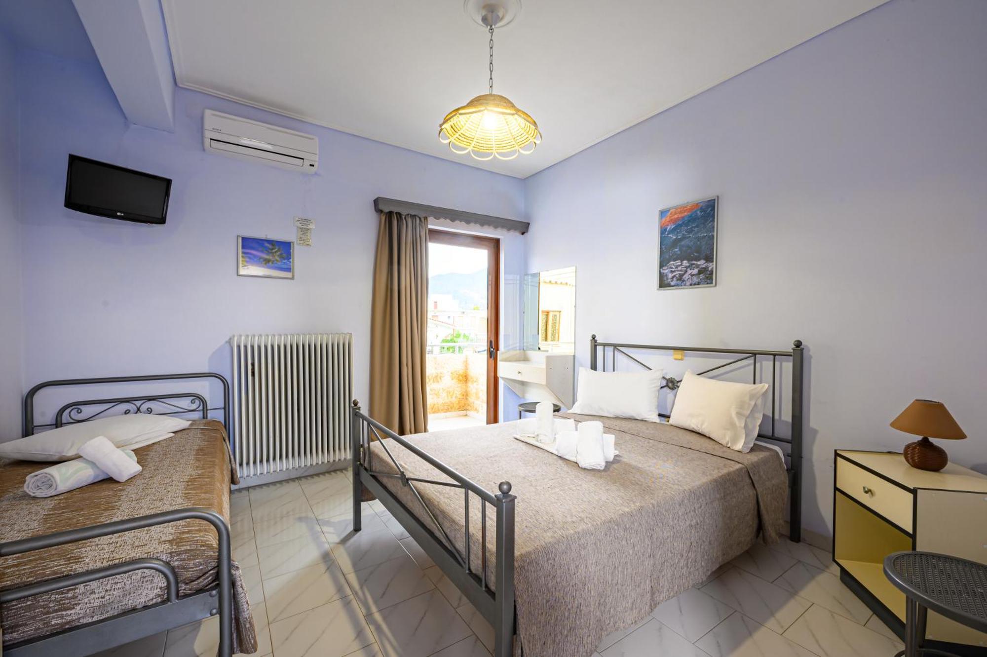 Iliahtida Apartments Rovies Ngoại thất bức ảnh