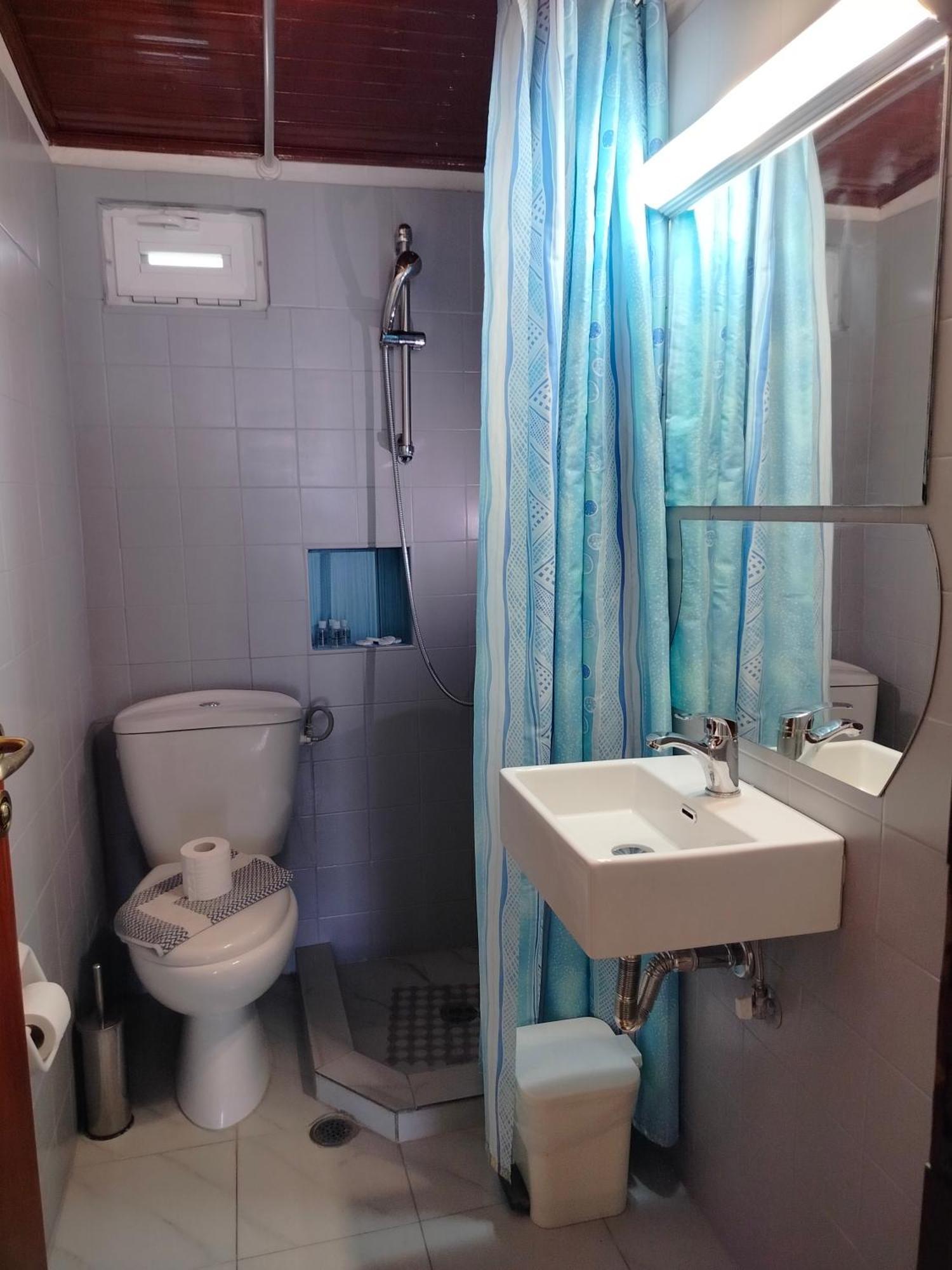 Iliahtida Apartments Rovies Ngoại thất bức ảnh