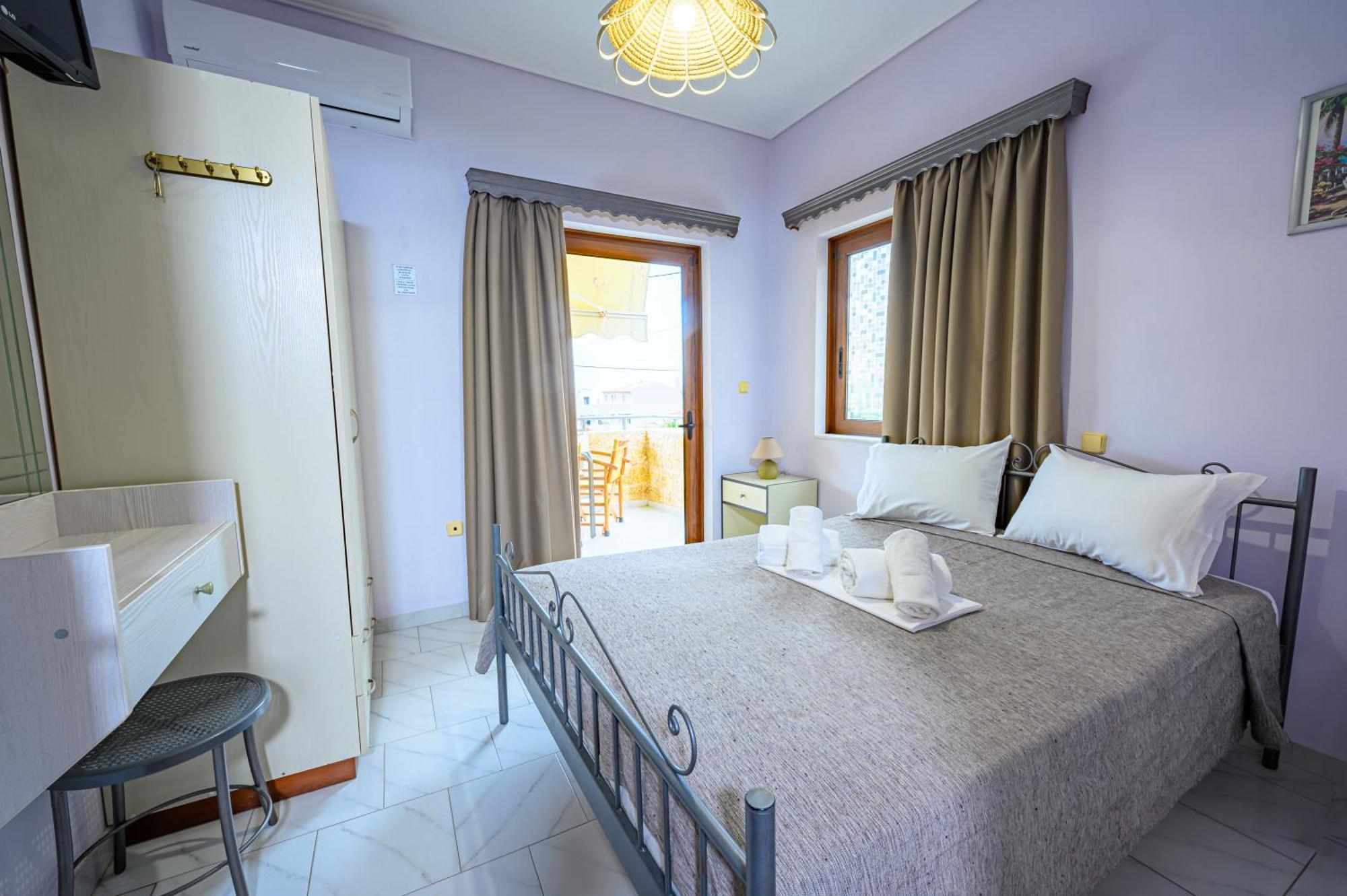 Iliahtida Apartments Rovies Ngoại thất bức ảnh
