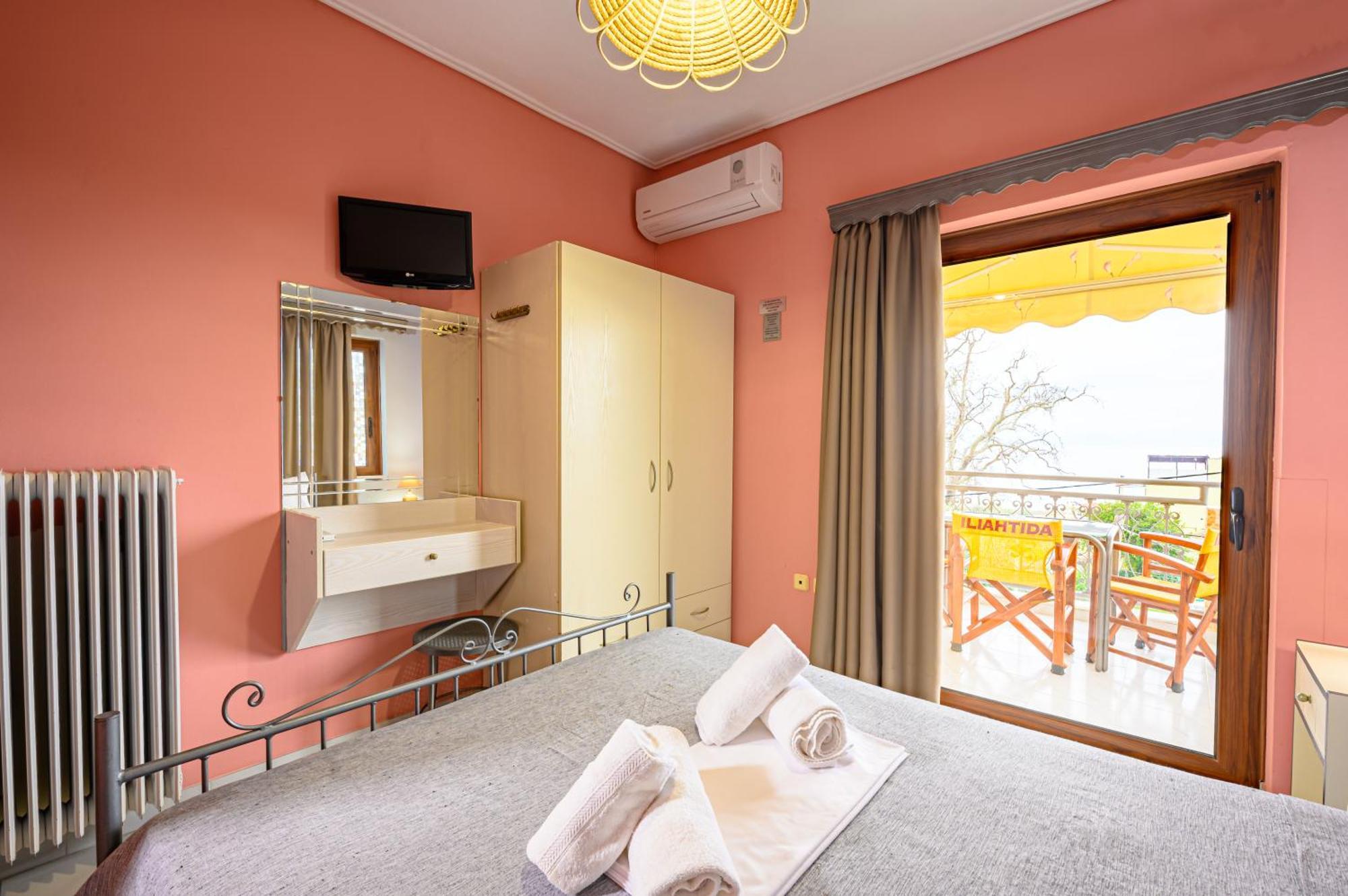 Iliahtida Apartments Rovies Ngoại thất bức ảnh