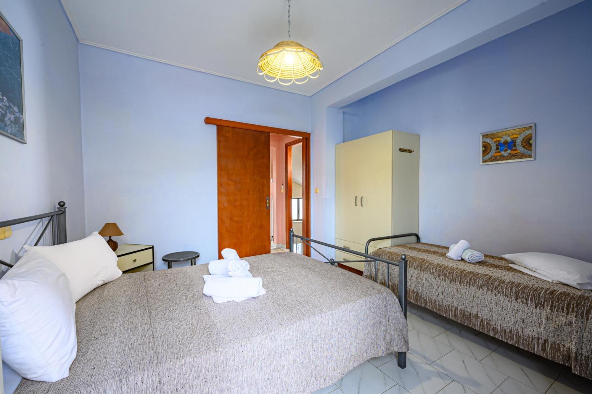 Iliahtida Apartments Rovies Ngoại thất bức ảnh
