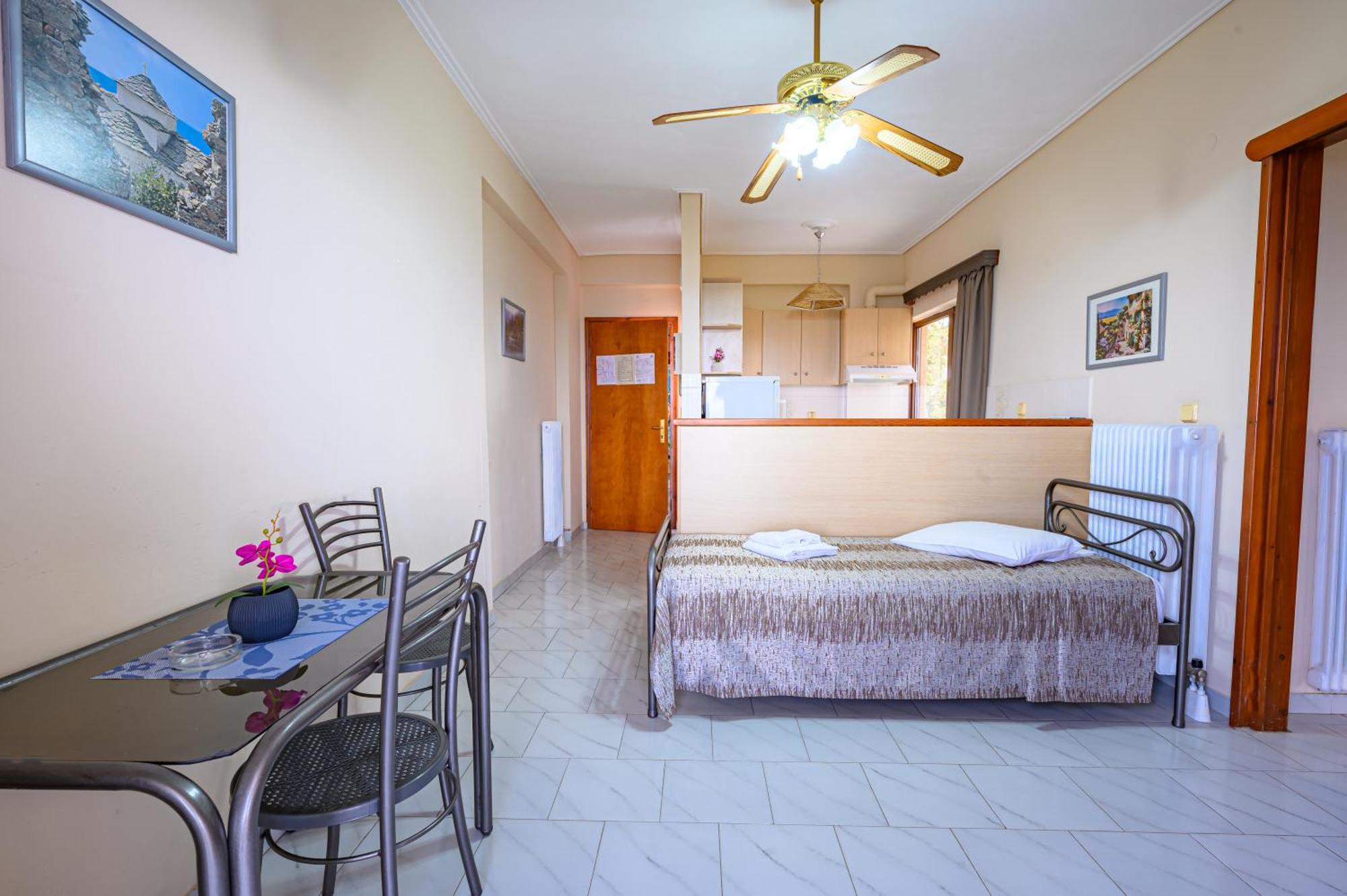 Iliahtida Apartments Rovies Ngoại thất bức ảnh