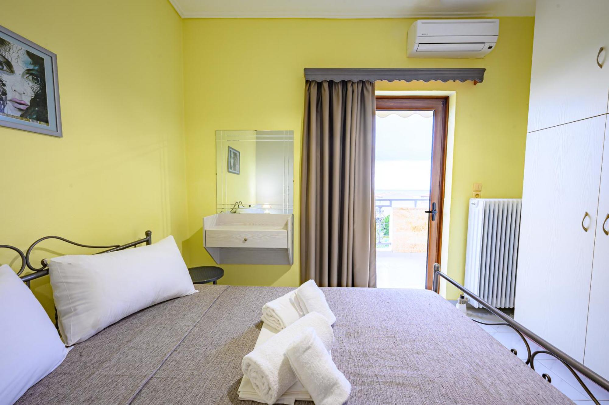 Iliahtida Apartments Rovies Ngoại thất bức ảnh